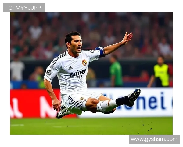 足球明星风采尽显精彩瞬间完美排版展示让你领略绿茵场上的传奇魅力